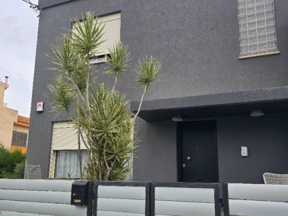 Limassol Property Semi-Detached Four Bedroom House