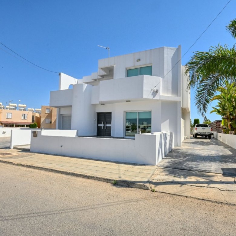 Famagusta Property Charming Three Bedroom House