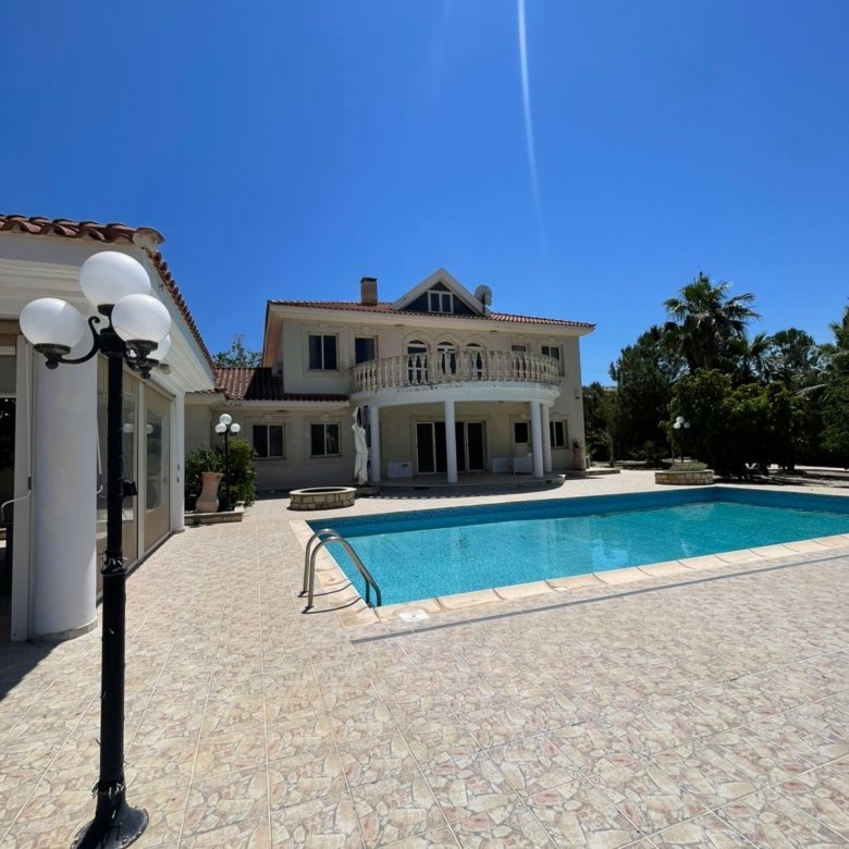 Limassol Property Spacious Five Bedroom Villa