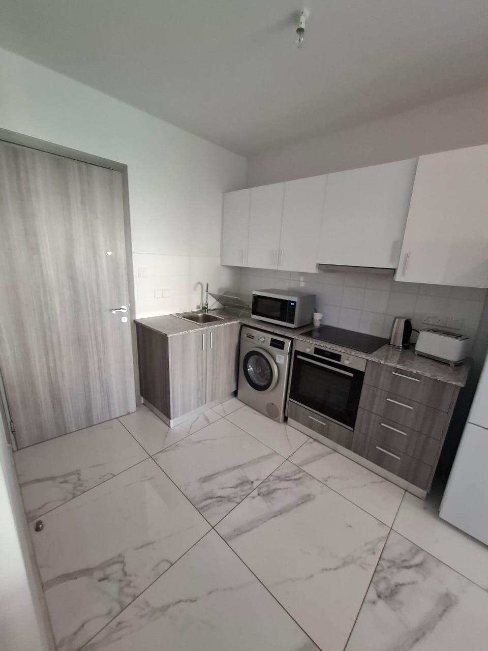 2-bedroom-apartment-for-rent-in-larnaca-8.jpeg Larnaca Property Two Bedroom Apartment