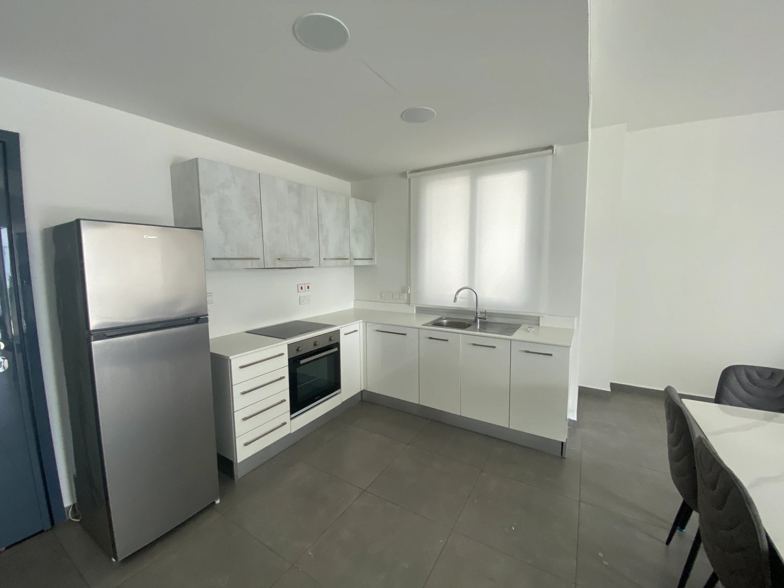 2-bedroom-apartment-for-rent-in-limassol-3-2.jpg Limassol Property Two Bedroom Apartment