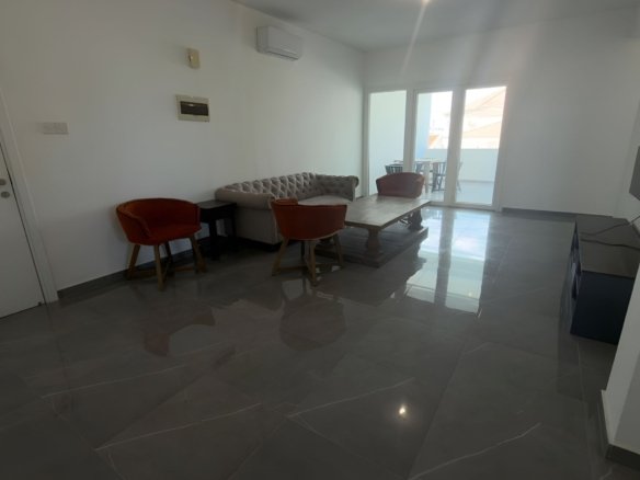 Larnaca Property Spacious Three Bedroom Apartment