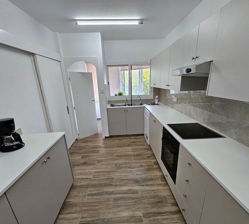 Limassol Property Spacious Three Bedroom Apartment