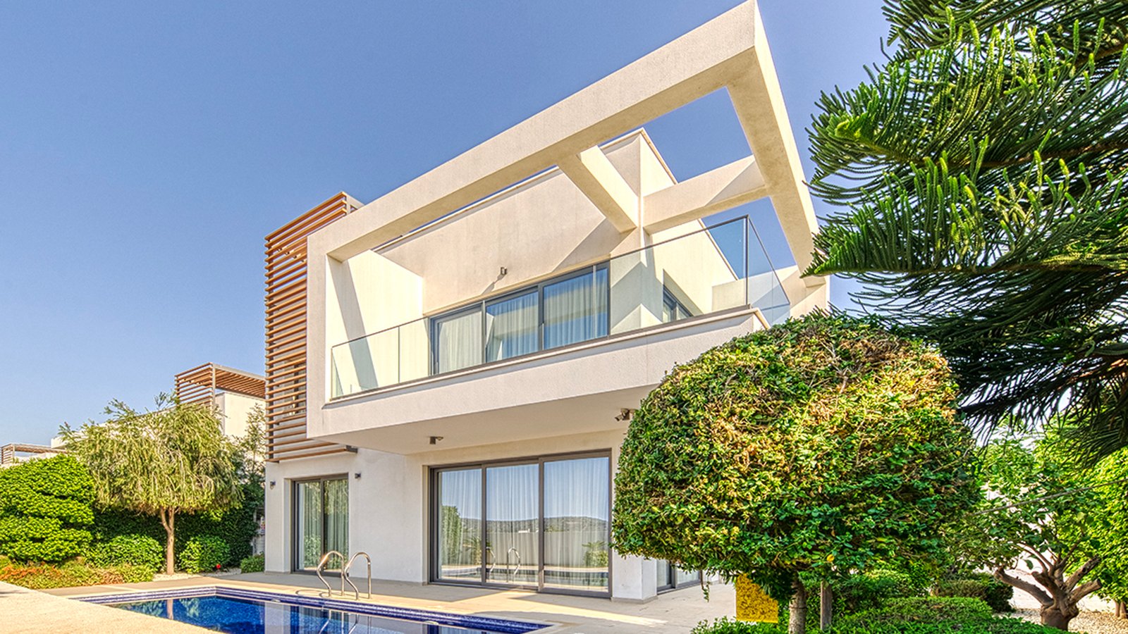 Limassol Property Stylish Three Bedroom House