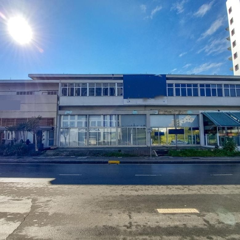 Mixed-use building in Aglantzia, Nicosia