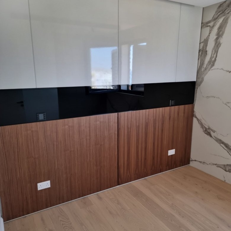 Larnaca Property Three Bedroom Apartment with Sea View