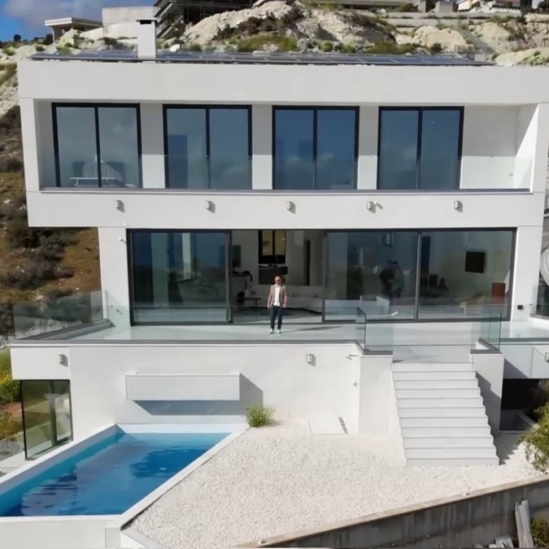 Limassol Property Luxury Eight Bedroom Villa