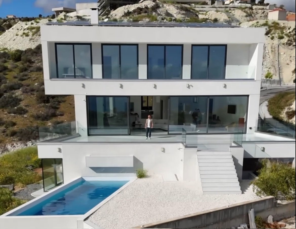 Limassol Property Luxury Eight Bedroom Villa