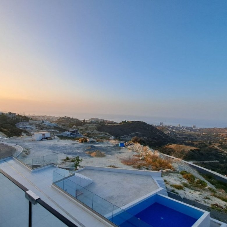Limassol Property Luxury Eight Bedroom Villa