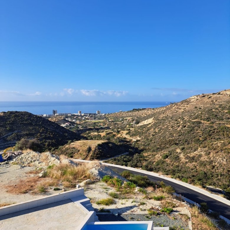 Limassol Property Luxury Eight Bedroom Villa