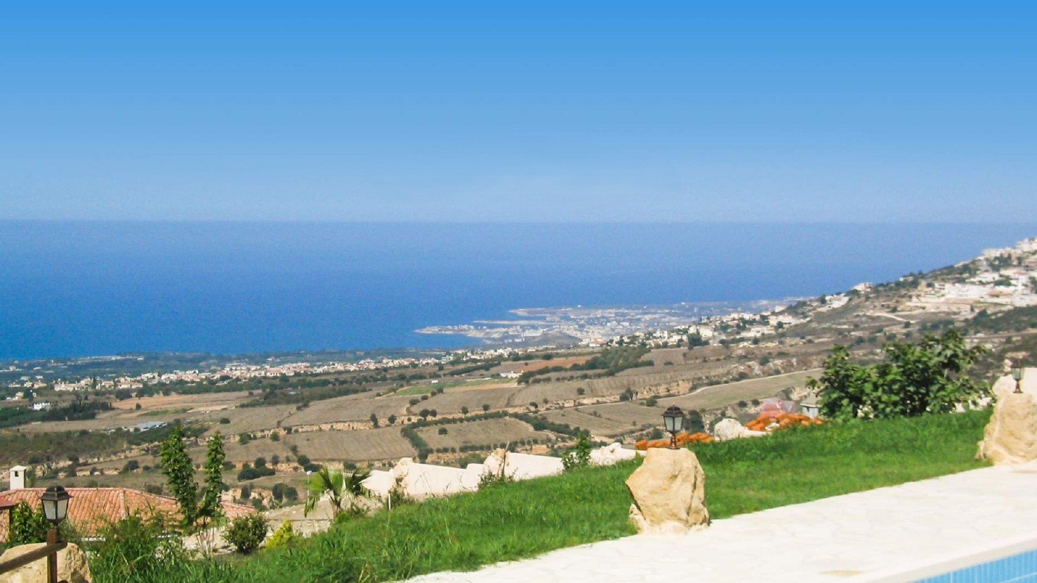 Paphos Property Beautiful Three Bedroom Villa