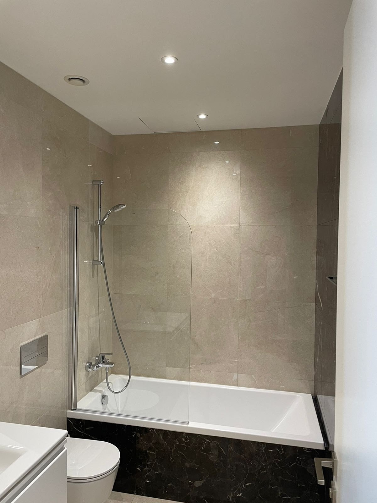 Limassol Property Modern Three Bedroom Apartment