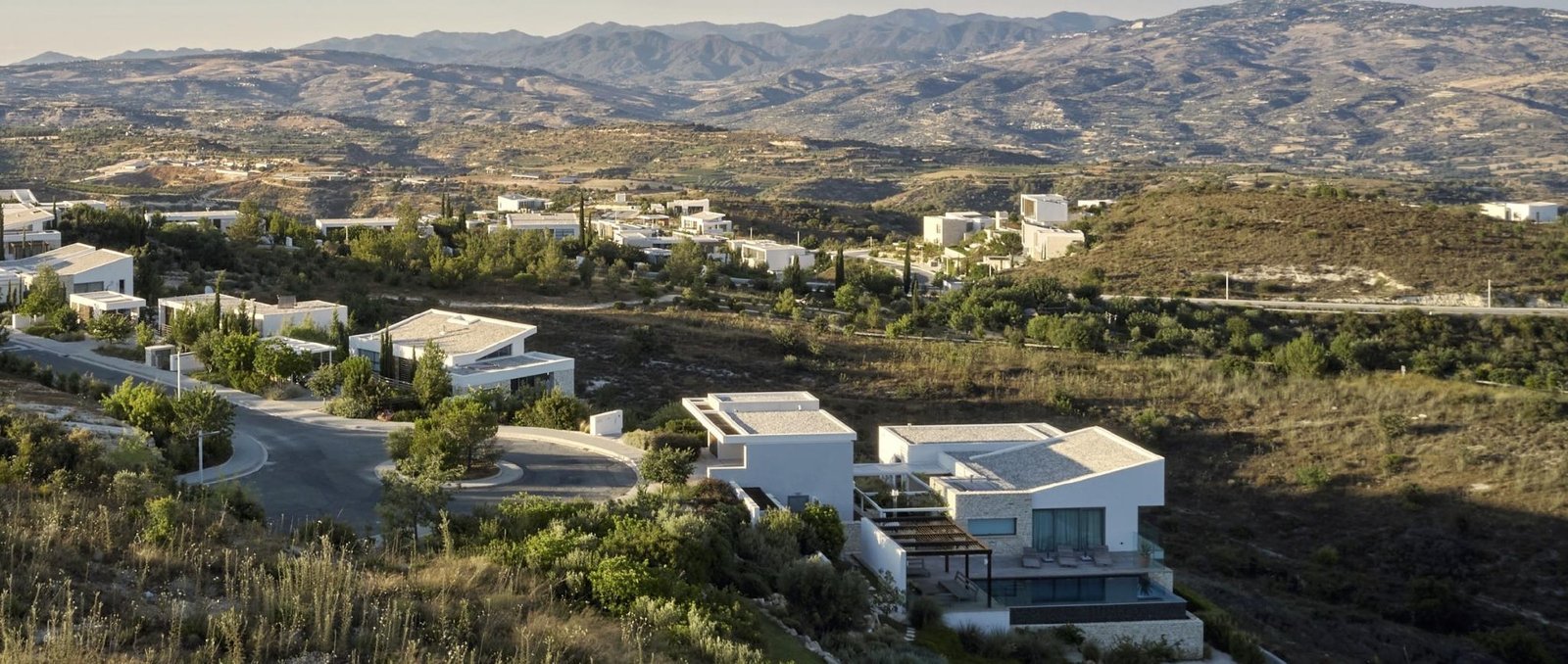 Paphos Property Luxury Four Bedroom Villa in Golf Resort