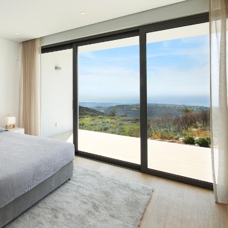 Paphos Property Luxury Four Bedroom Villa in Golf Resort