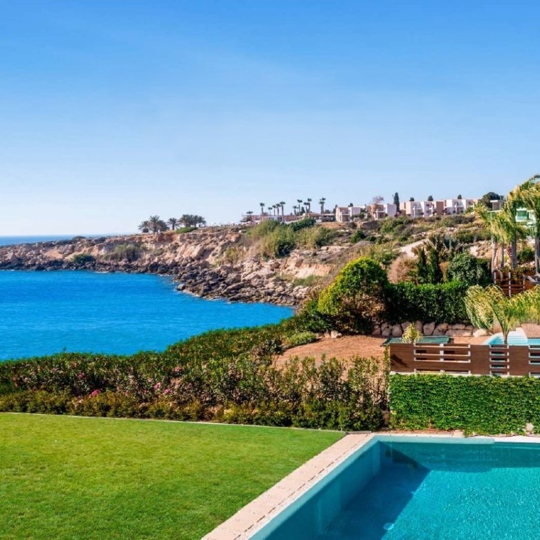Paphos Property Beachfront Four Bedroom Villa