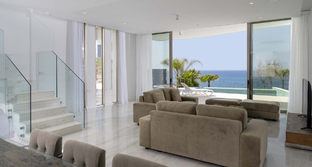 Paphos Property Beachfront Five Bedroom Villa